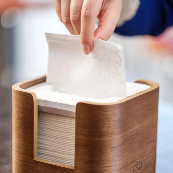 Dispenserserviett TORK N4 2L hvit (500)