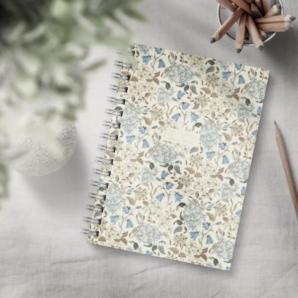 Dagbok GRIEG Time A5 spiral 2026 blomst