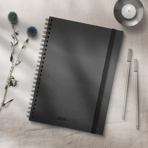 Kalender GRIEG Leo A5 spiral 2026 sort