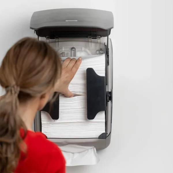 Dispenser KATRIN tørkeark M hvit