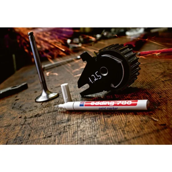 Paintmarker EDDING 780 sort