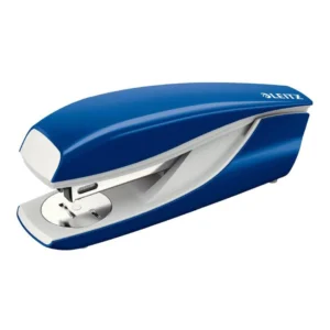 Stiftemaskin LEITZ 5502 30 ark mørkblå